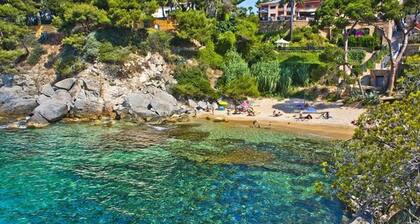 Beautiful Apartment, Swimming Pool and Beach 2