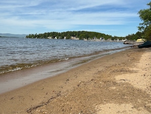 Beach nearby - Endless Summer Cottage (Gilford)