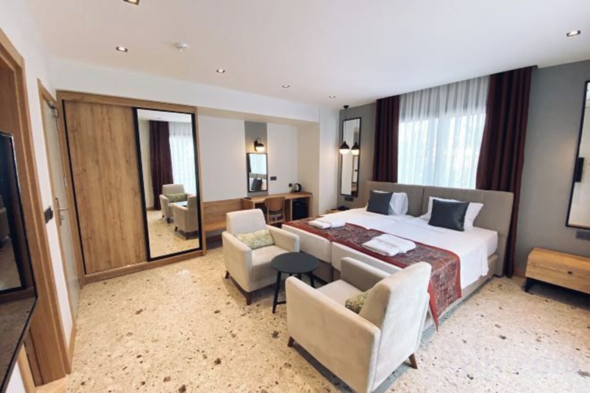 Premium bedding, pillowtop beds, in-room safe, laptop workspace