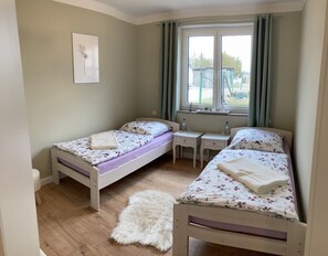 1 soverom, strykejern/-brett, wi-fi (inkludert) og sengetøy