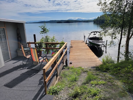 Property grounds. Vintage Trailer with access to Big Lake & Private Campground