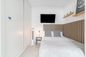 1 slaapkamer, een strijkplank/strijkijzer, gratis wifi, beddengoed