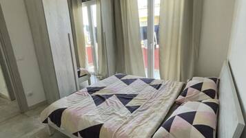 2 bedrooms, bed sheets