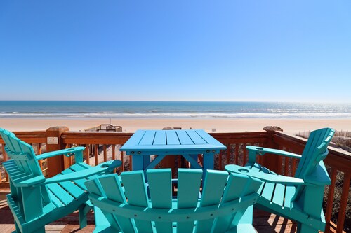 Beachfront! Hot Tub! Linens! Flexible Booking! Sleeps11! "Beach Paradise NC"!