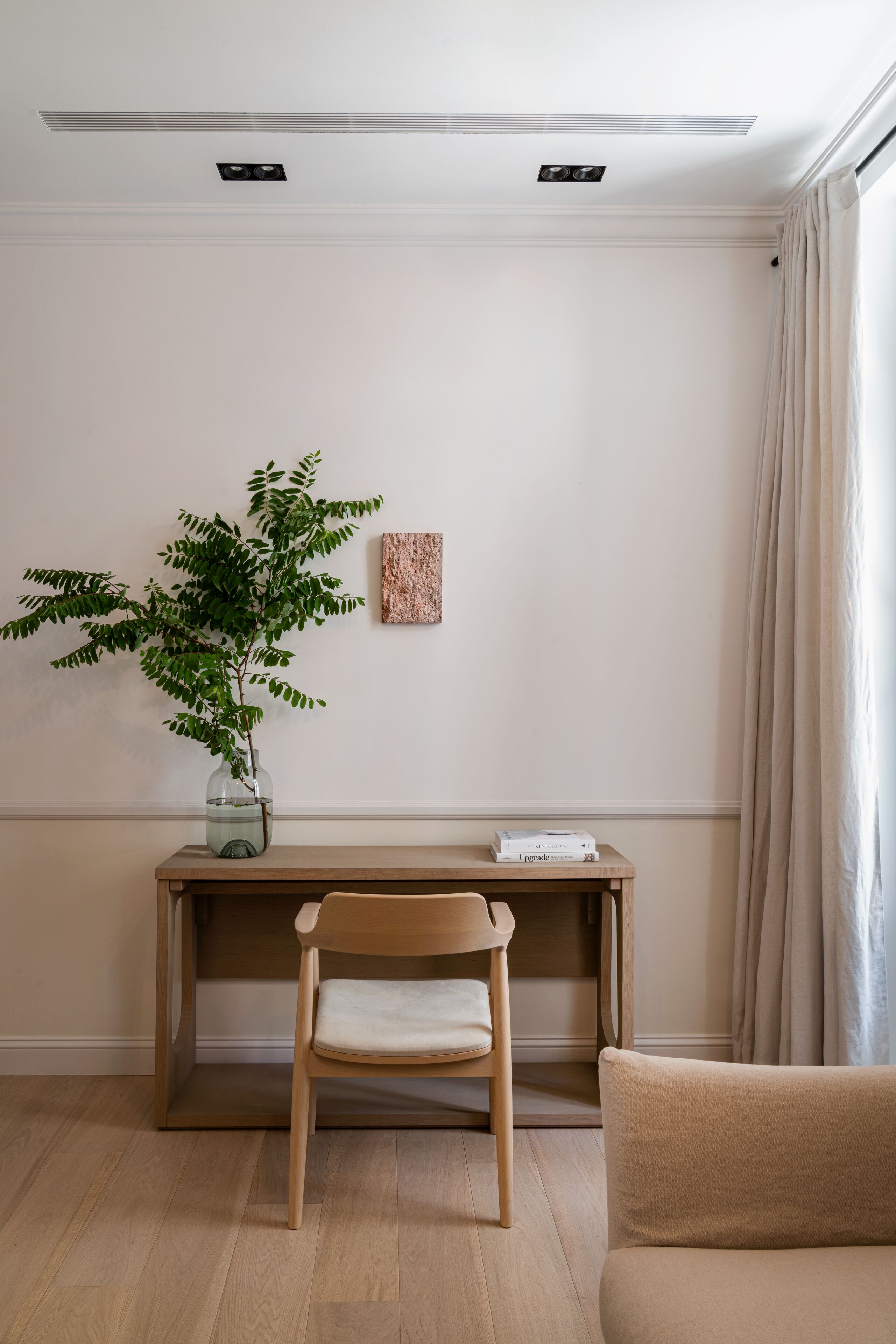Exclusive Studio Suite | Living area | Smart TV