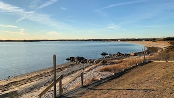 Am Strand, Liegestühle, Strandtücher