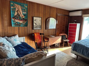 5 Schlafzimmer, Schreibtisch, WLAN, Bettwäsche
