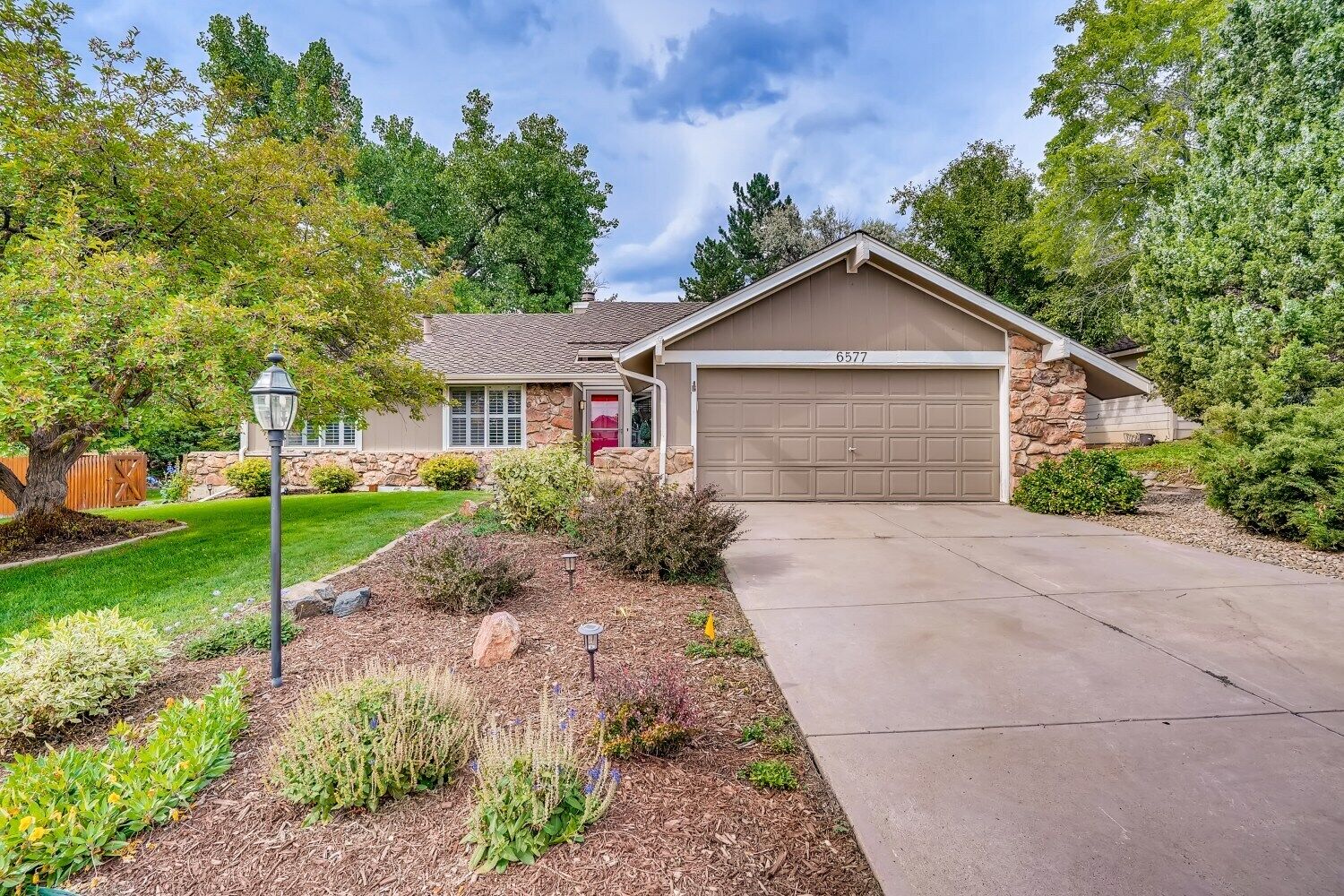 NIAG6577 - Incredible 4 Bedroom residence