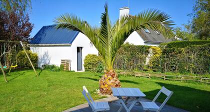 Maison lumineuse entre port et plage