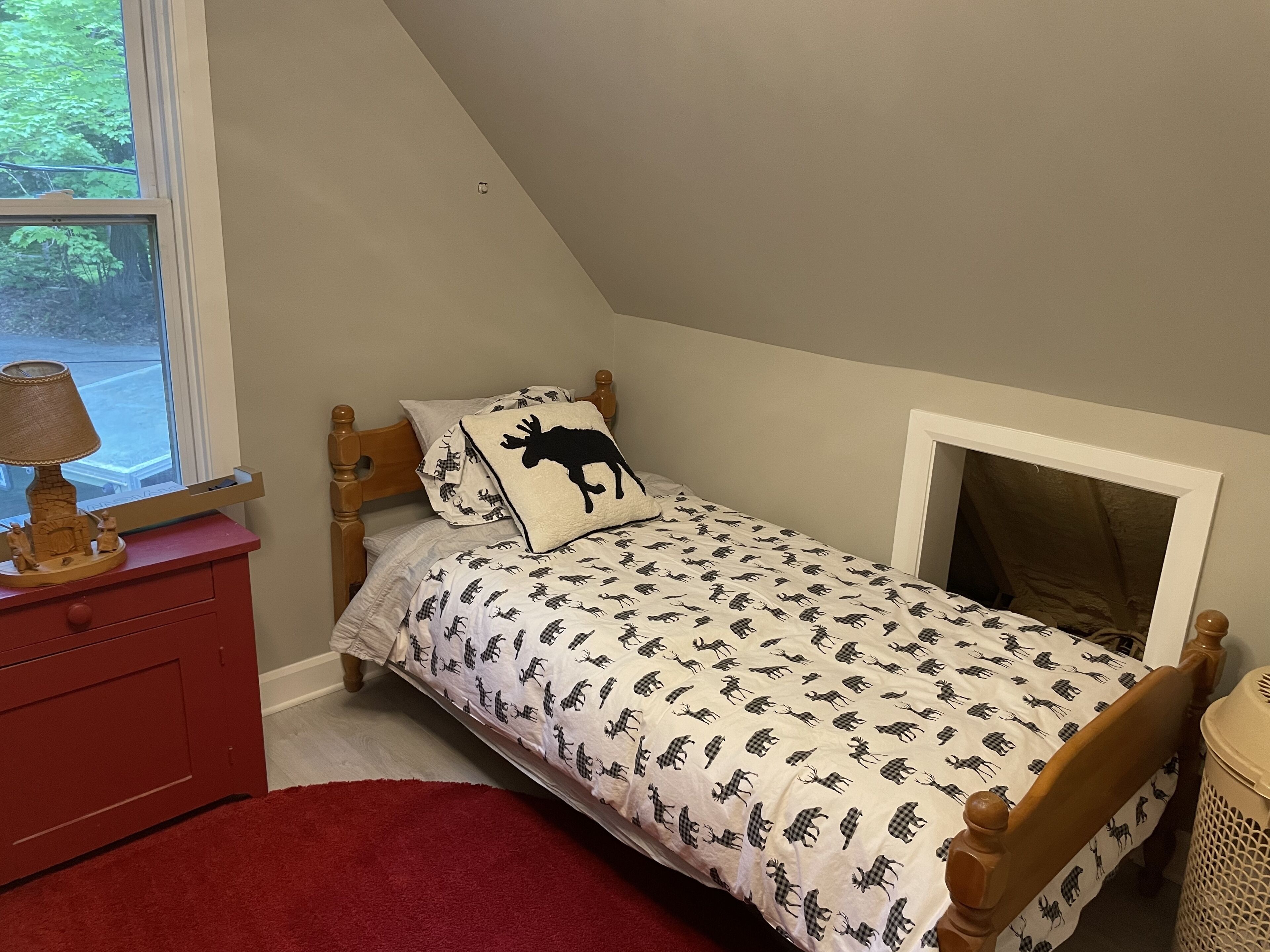 Beautiful Remodelled Private Cottage on the Upper Rideau Lake