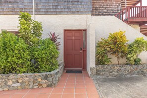 Exterior detail - Fort Recovery Oceanfront 1BR Premium Villa (Tortola)