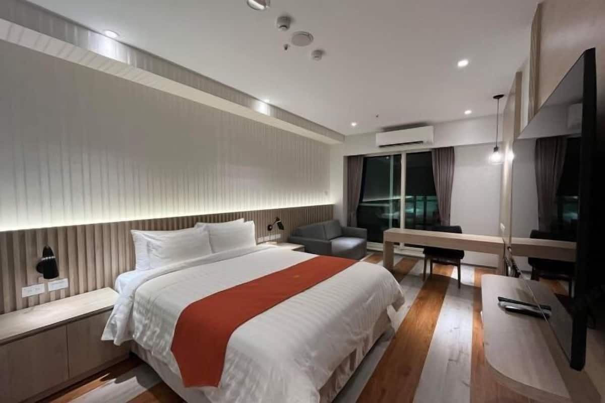 In-room safe, laptop workspace, soundproofing, iron/ironing board