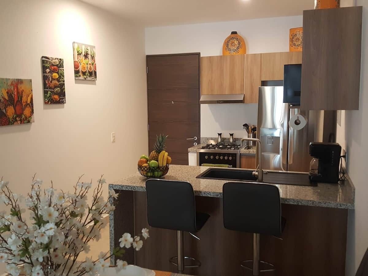 CARIBBEAN BREEZE CONDO