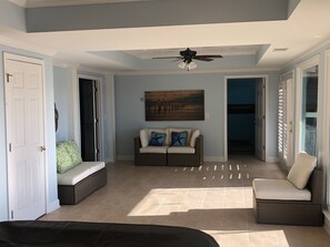 5 habitaciones, tabla de planchar con plancha y wifi gratis 
