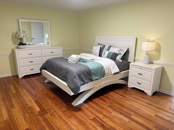 3 bedrooms, iron/ironing board, free WiFi, bed sheets