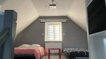 4 Schlafzimmer, BĂŒgeleisen/BĂŒgelbrett, Babybetten, kostenloses WLAN