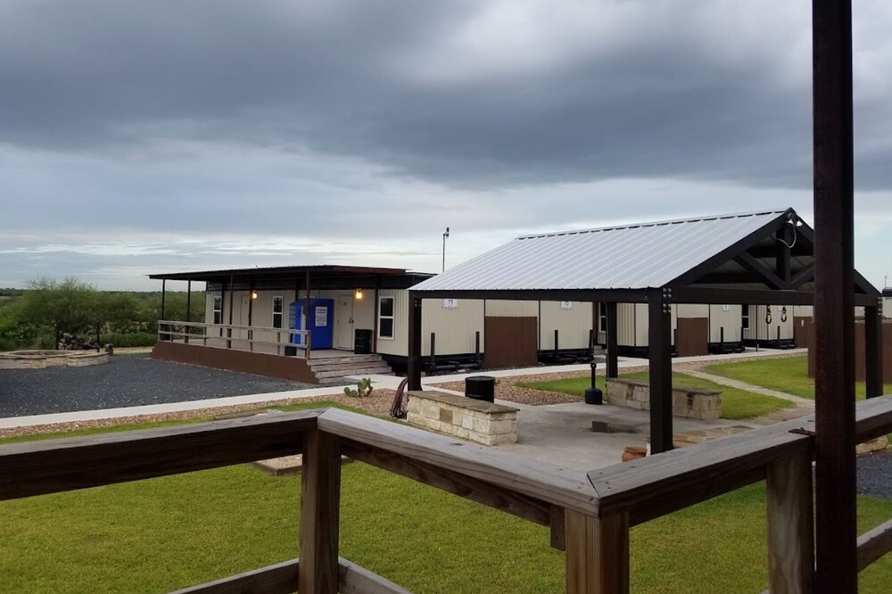 Amity Lodge at Karnes City