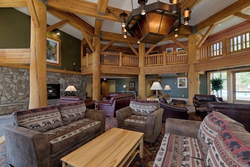 3 BR 2 BA Ski-in & Ski-out, 50 steps to ski run, unbelievable location!