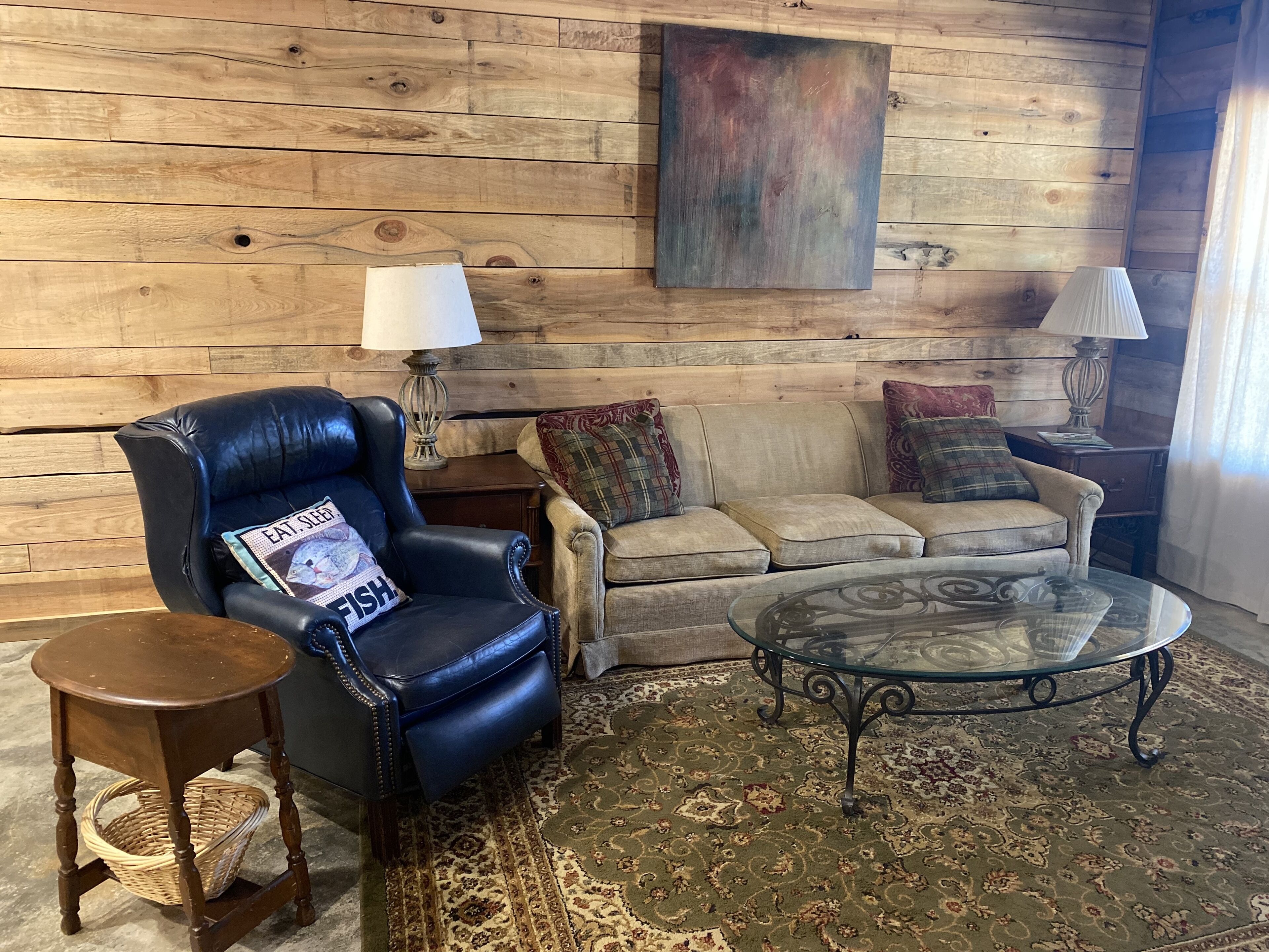 Great fishing at Sardis Lake and U of M ballgame ready!