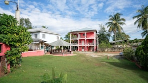Exterior - Santa Crest Hotel (Santa Cruz)