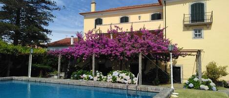 Piscina all'aperto