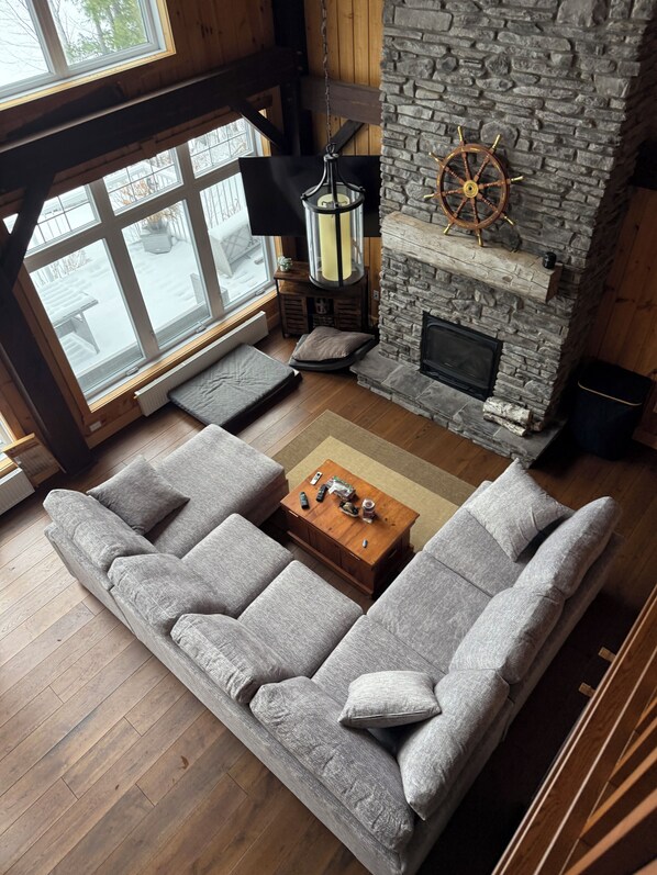 TV connectée, cheminée