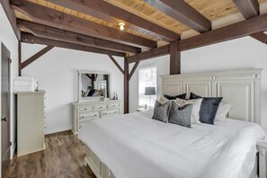 5 chambres, fer et planche à repasser, Wi-Fi gratuit, draps fournis