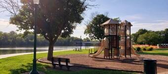 Cozy Home w/ Doggy Fence