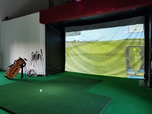 室內高爾夫球練習場
