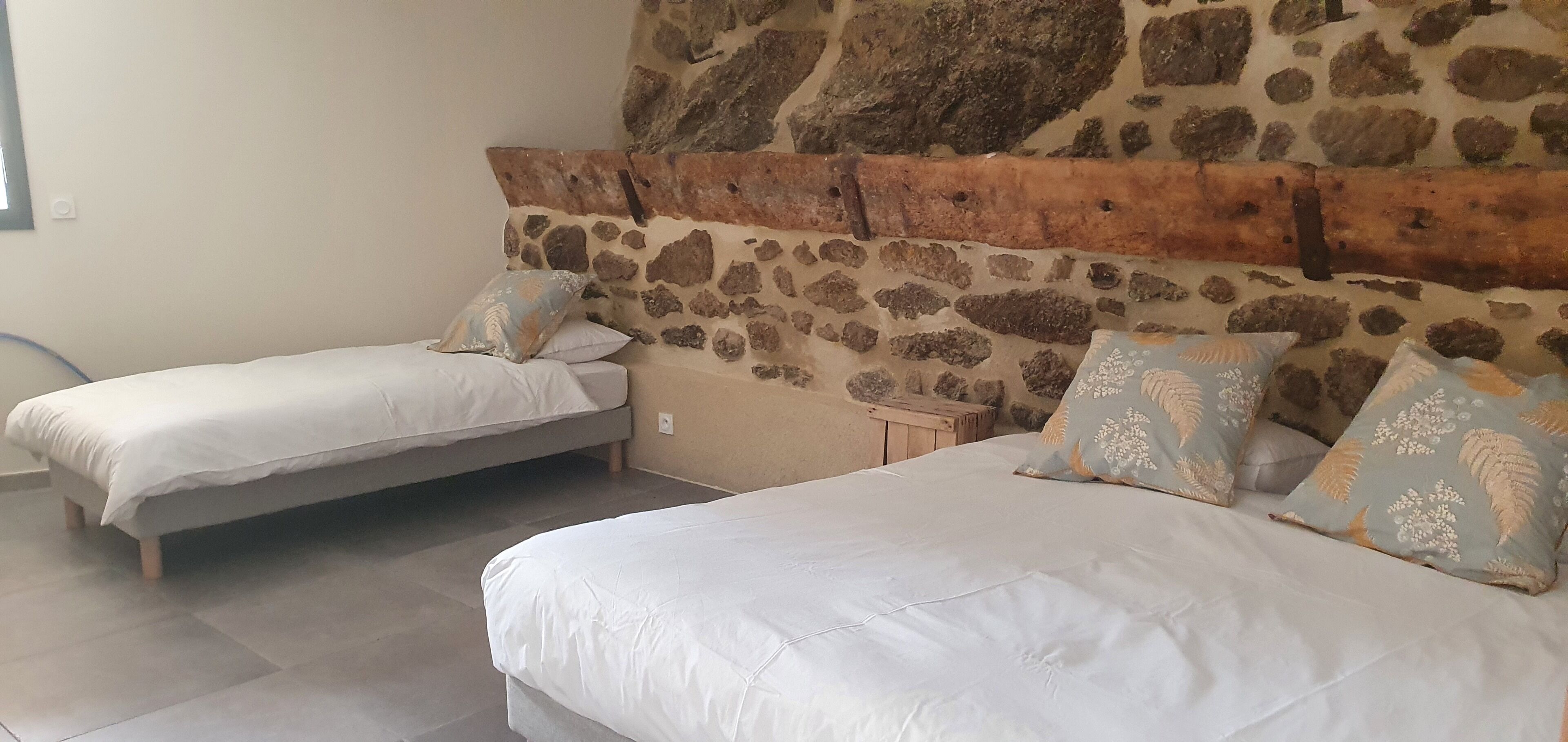 Maison de vacances avec piscine et vue exceptionnelle sur la vallée du Rhône