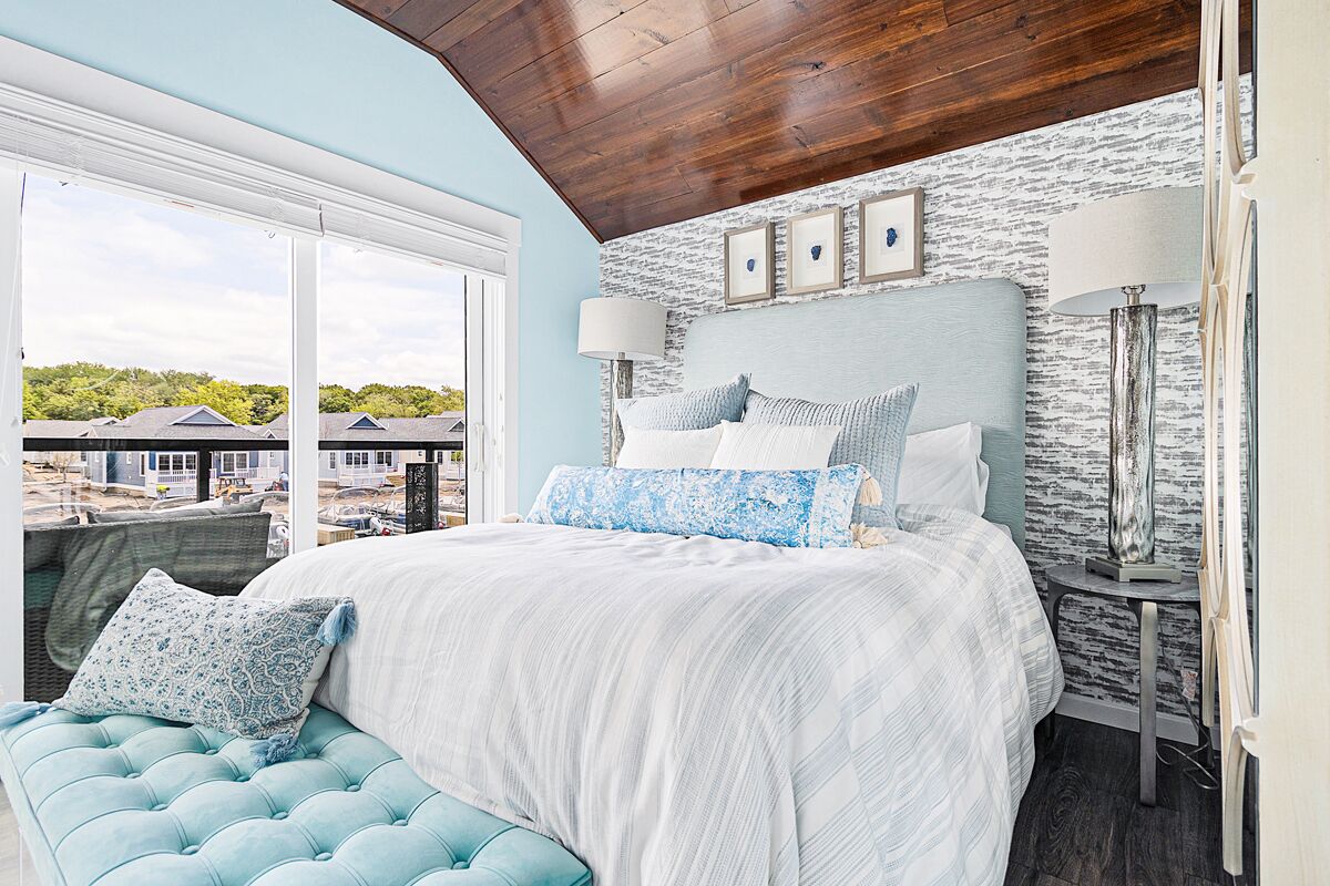 2 多间卧室、办公桌、免费 WiFi、床单