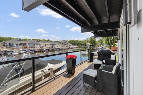 The LUX Boat House at the Cove-Sylvan Beach NY