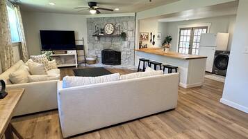 TV connectée, cheminée