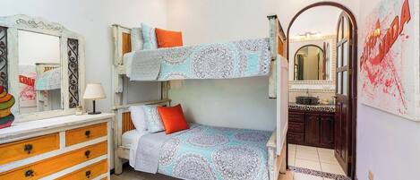 2 chambres, fer et planche Ă repasser, lit parapluie, Wi-Fi gratuit
