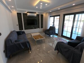 Smart TV - LUXURIOUS BEAUTIFUL 4 BEDROOM PRIVATE POOL VILLA IN DALYAN GULPINAR BEST AREA!! (Dalyan)