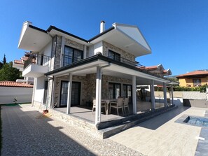 Exterior - LUXURIOUS BEAUTIFUL 4 BEDROOM PRIVATE POOL VILLA IN DALYAN GULPINAR BEST AREA!! (Dalyan)
