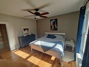 3 Schlafzimmer, Schreibtisch, Bügeleisen/Bügelbrett, kostenloses WLAN