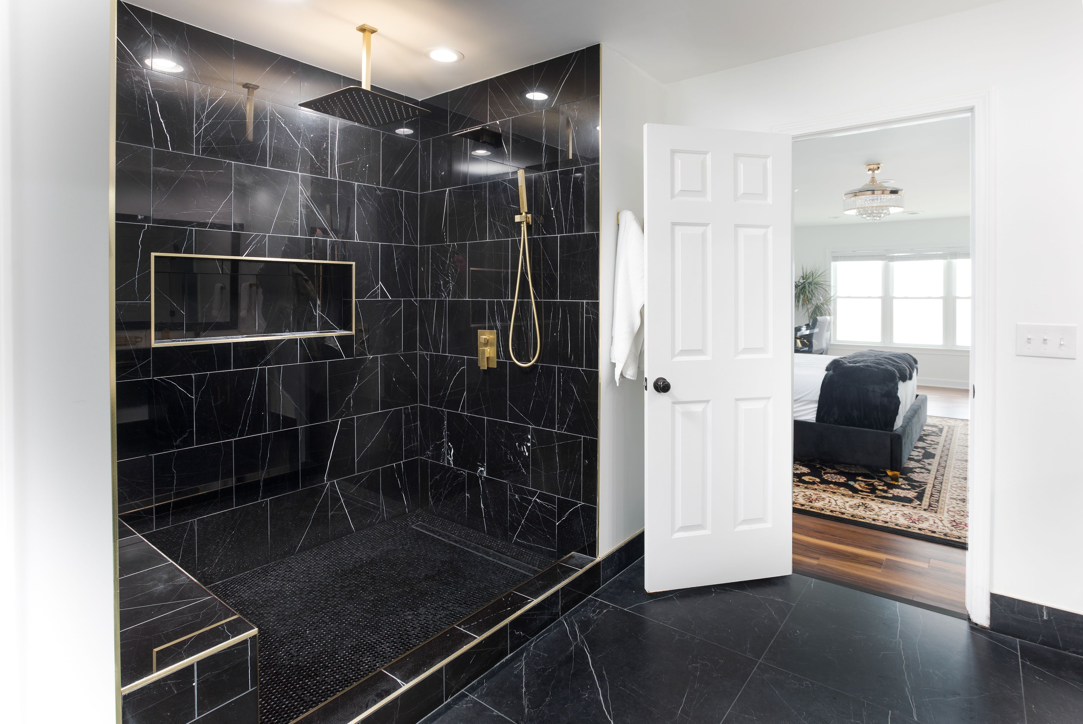 Luxury beach house ON THE SAND! Vacation in style! Literally steps to the beach!