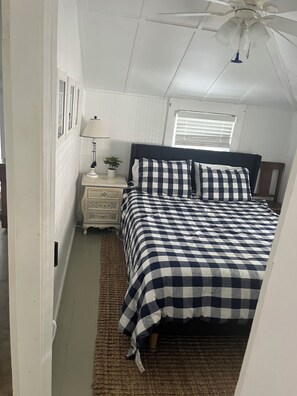 4 bedrooms, travel cot, free WiFi, bed sheets