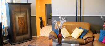 Beautiful 2 Bedroom Apt near PHL Airport/95