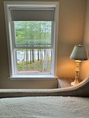 4 bedrooms, free WiFi, bed sheets