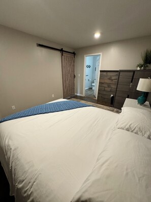 4 bedrooms, free WiFi, bed sheets