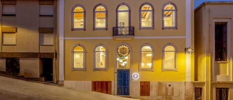 Voorkant van accommodatie