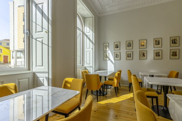 Free daily buffet breakfast - Bachareis Charming HOuse (Figueira da Foz)