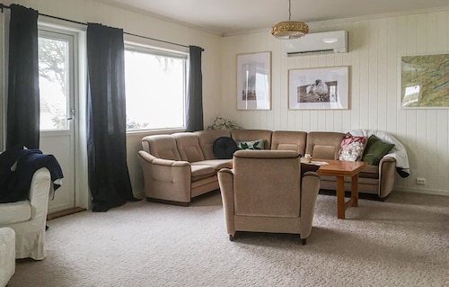 Gorgeous home in Bjerkreim with WiFi