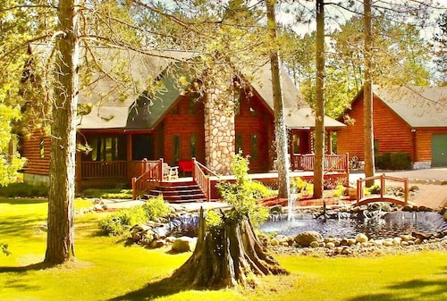 Enchanting serenity, fun, nature & spaciousness.