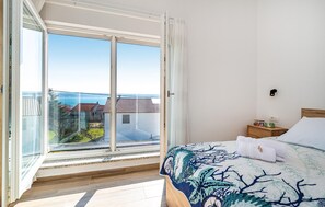 2 soverom, strykejern/-brett, reiseseng for barn og wi-fi (inkludert)