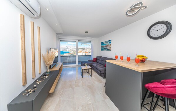 Interior - Lovely apartment in Okrug Gornji (Okrug Gornji)