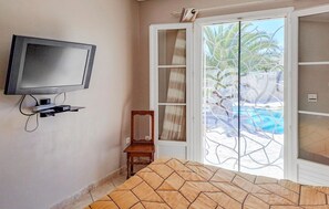 3 camere, culla da viaggio, Wi-Fi gratuito, lenzuola