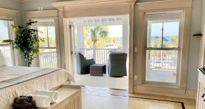 New listing | Stunning 7 bed home with ocean views